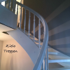 Weiße Treppe