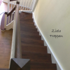 Zweifarbige Treppen